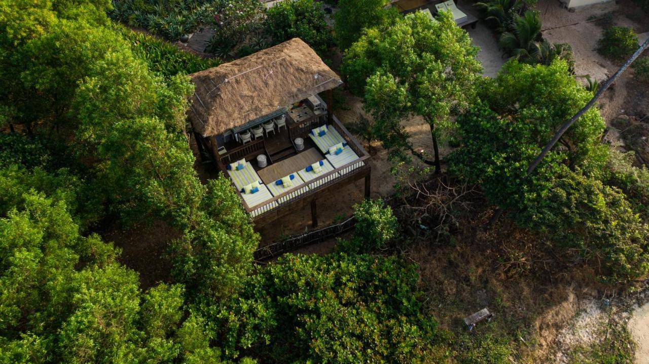 Saffronstays Stella Maris - Luxury Beach Front Villa Near Redi Beach Querim エクステリア 写真