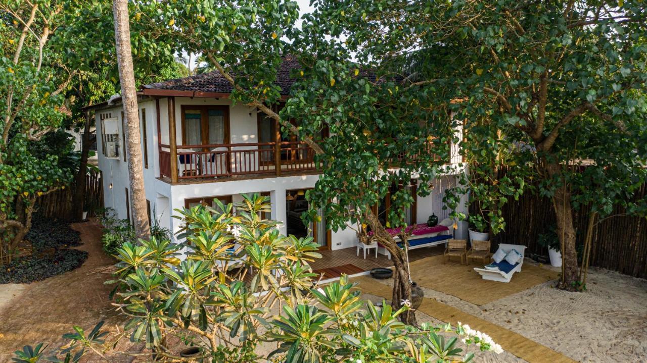 Saffronstays Stella Maris - Luxury Beach Front Villa Near Redi Beach Querim エクステリア 写真