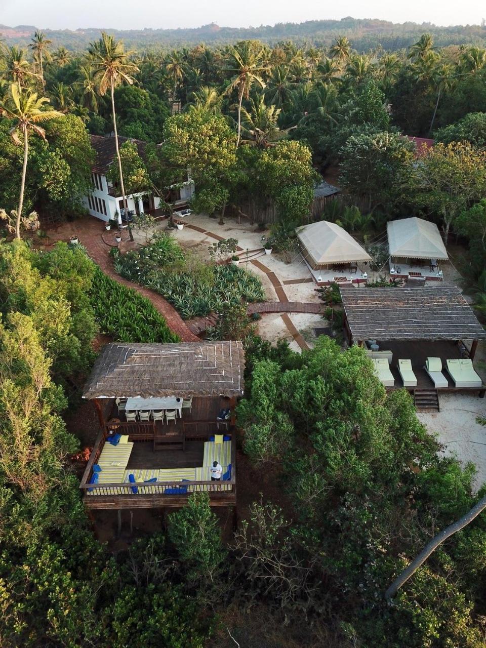 Saffronstays Stella Maris - Luxury Beach Front Villa Near Redi Beach Querim エクステリア 写真