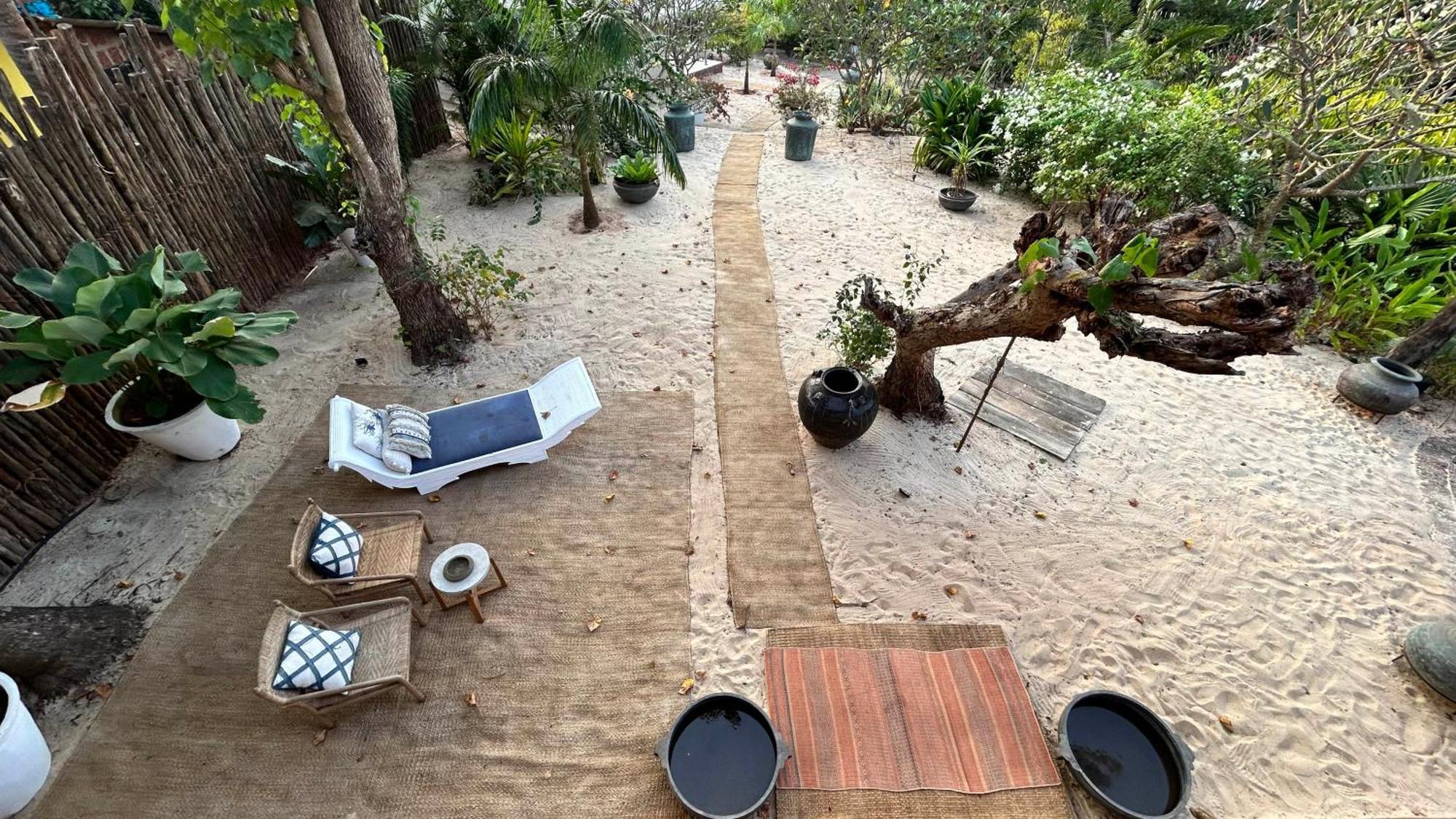 Saffronstays Stella Maris - Luxury Beach Front Villa Near Redi Beach Querim エクステリア 写真